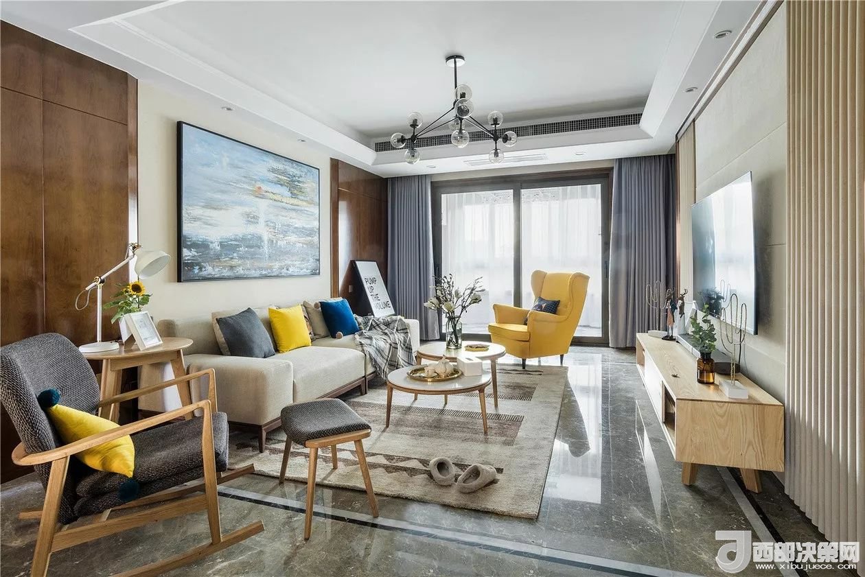 沙發(fā)背景墻選對(duì)裝飾畫，才能美了整個(gè)客廳空間！