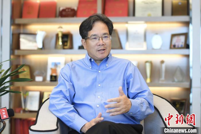 全國人大代表建議逐步禁止產(chǎn)、銷電子煙