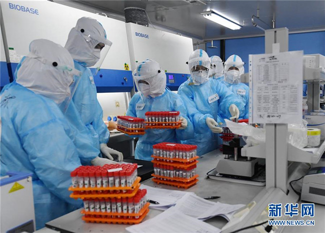 （新華全媒頭條·圖文互動(dòng)）（8）首都再戰(zhàn)“疫”，難忘40天——寫在北京應(yīng)急響應(yīng)級(jí)別降級(jí)之際 