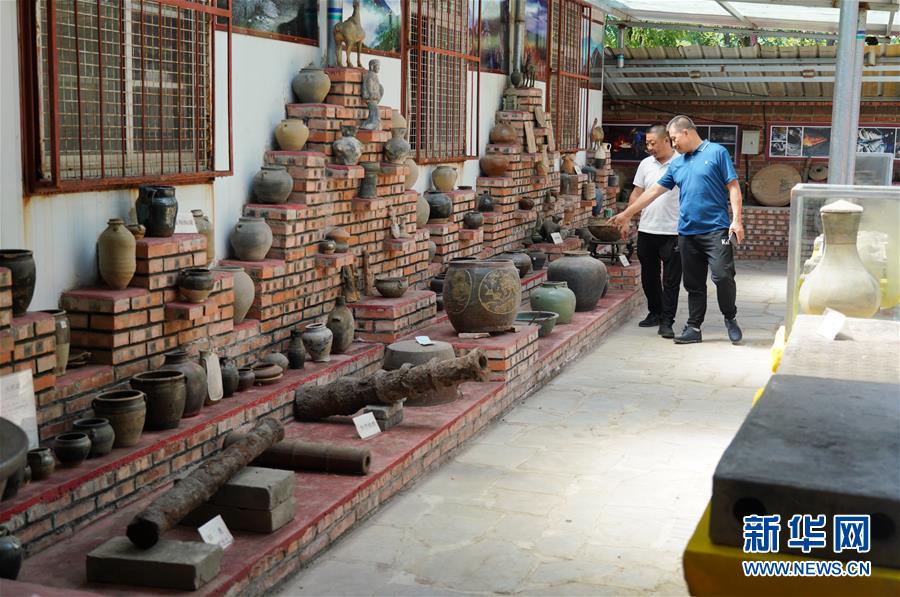 （新華全媒頭條·走向我們的小康生活·圖文互動）（9）長城腳下，小康村串成“珍珠鏈”