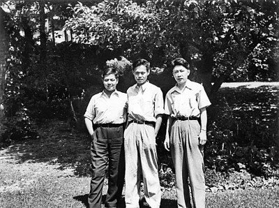 舍我其誰報國志，碧血丹心愛國情