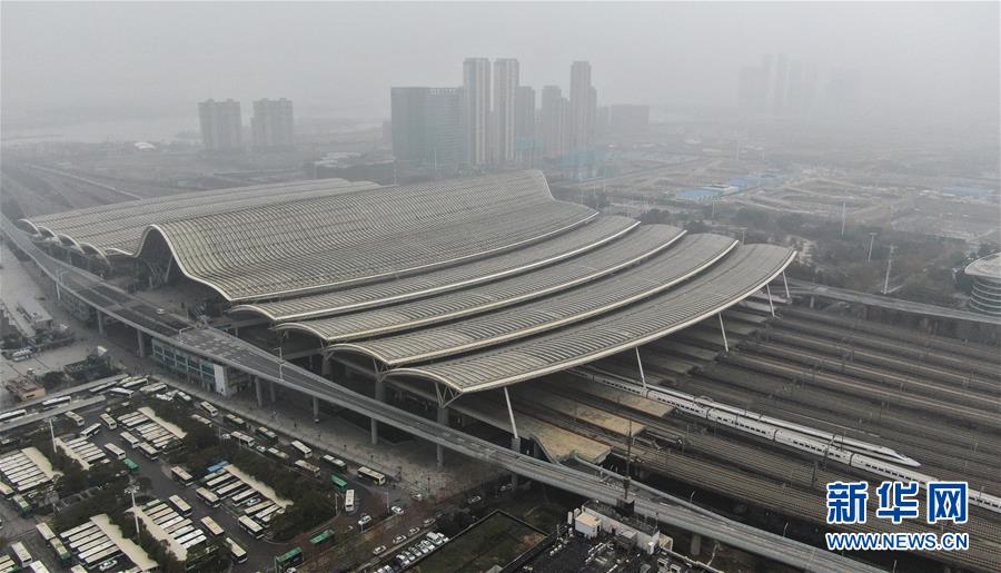 （新華全媒頭條·圖文互動）（2）同舟共濟(jì)戰(zhàn)“疫”記——中國抗擊新冠肺炎疫情全紀(jì)實(shí)