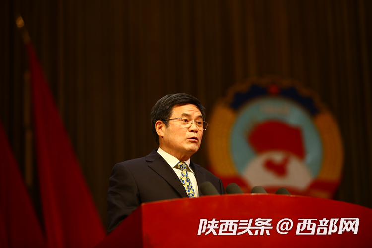 正在上傳... a88822989068e736fbbd6761bafde252.png