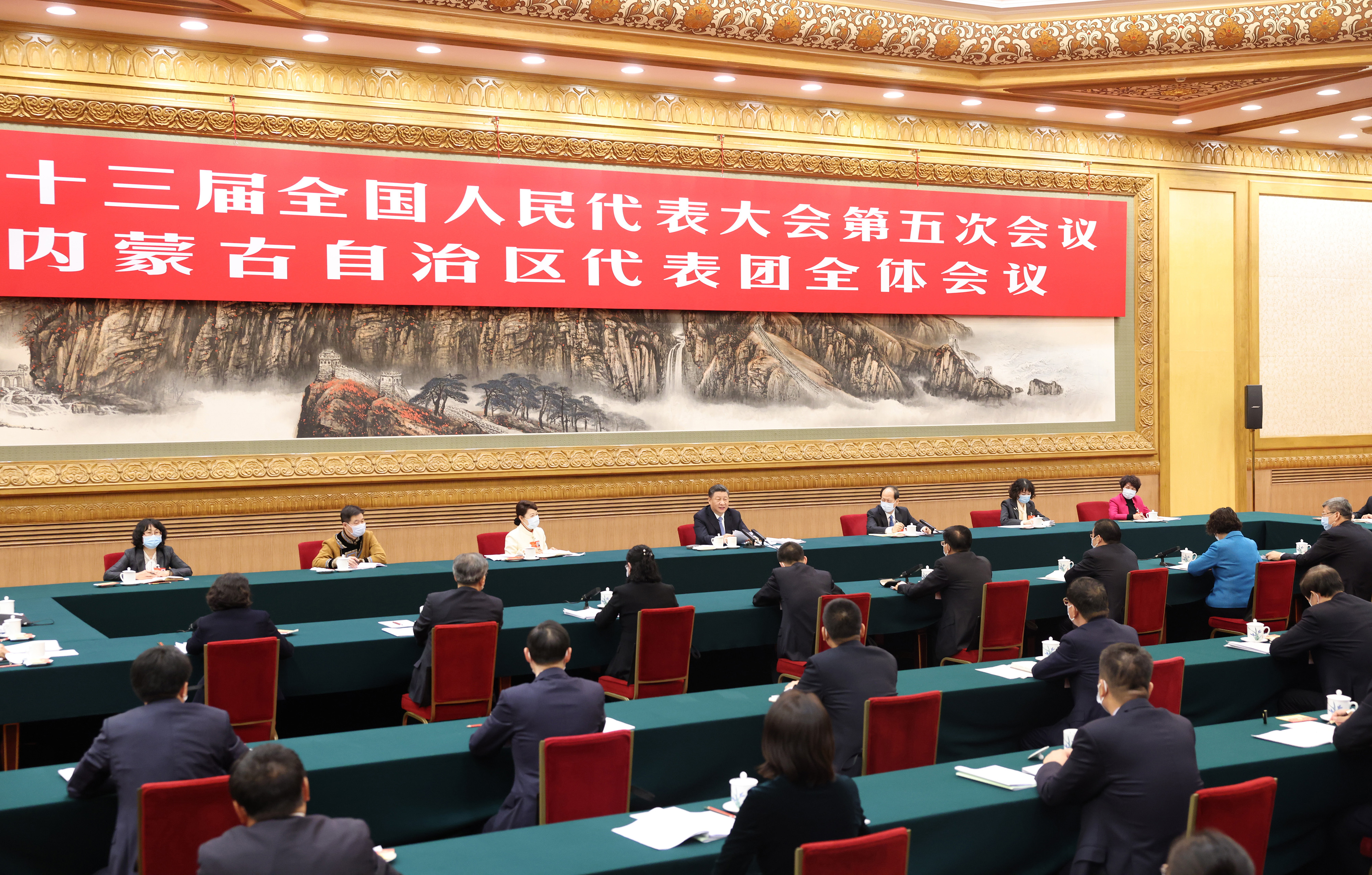 2022年3月5日，習(xí)近平總書記參加十三屆全國(guó)人大五次會(huì)議內(nèi)蒙古代表團(tuán)的審議。